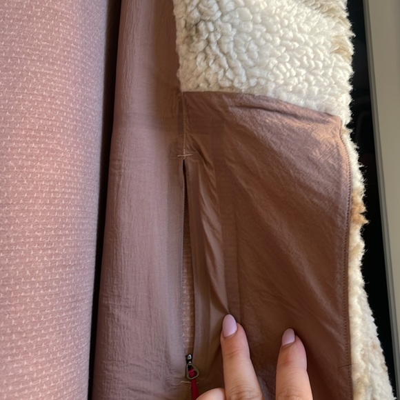 Lululemon Knee length winter coat - NEVER WORN - Picture 6 of 9